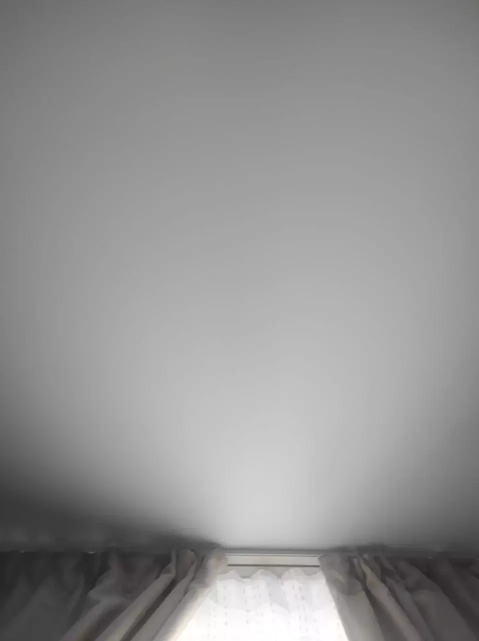 Сатиновый потолок для спальни — Первоуральск, проспект Ильича, 29а к8, фото 2